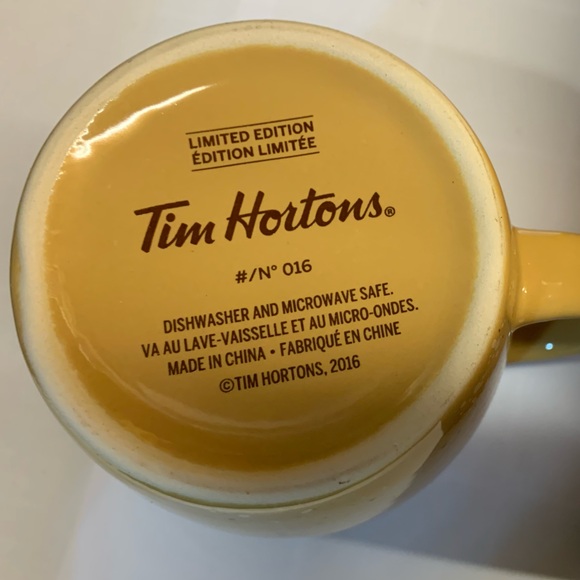 Tim Horton's Limited Edition Canada Goose Mug - Picture 2 of 5